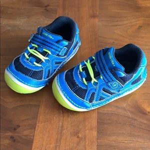 Stride rite baby boys size 5.5W
